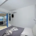 Aerides * Houlakia (Mykonos)